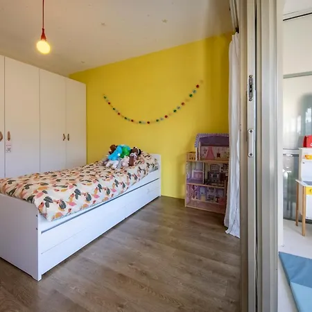 Апартаменты 3 Chambres Spacieux Et Agreable *