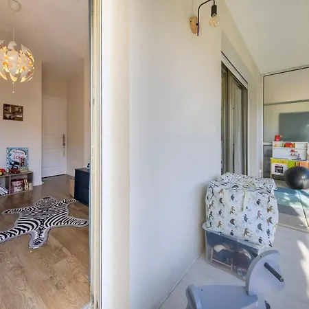 3 Chambres Spacieux Et Agreable Апартаменты *