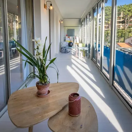3 Chambres Spacieux Et Agreable Апартаменты Ницца