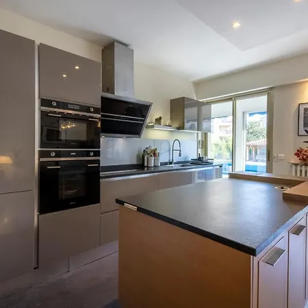 Апартаменты 3 Chambres Spacieux Et Agreable *